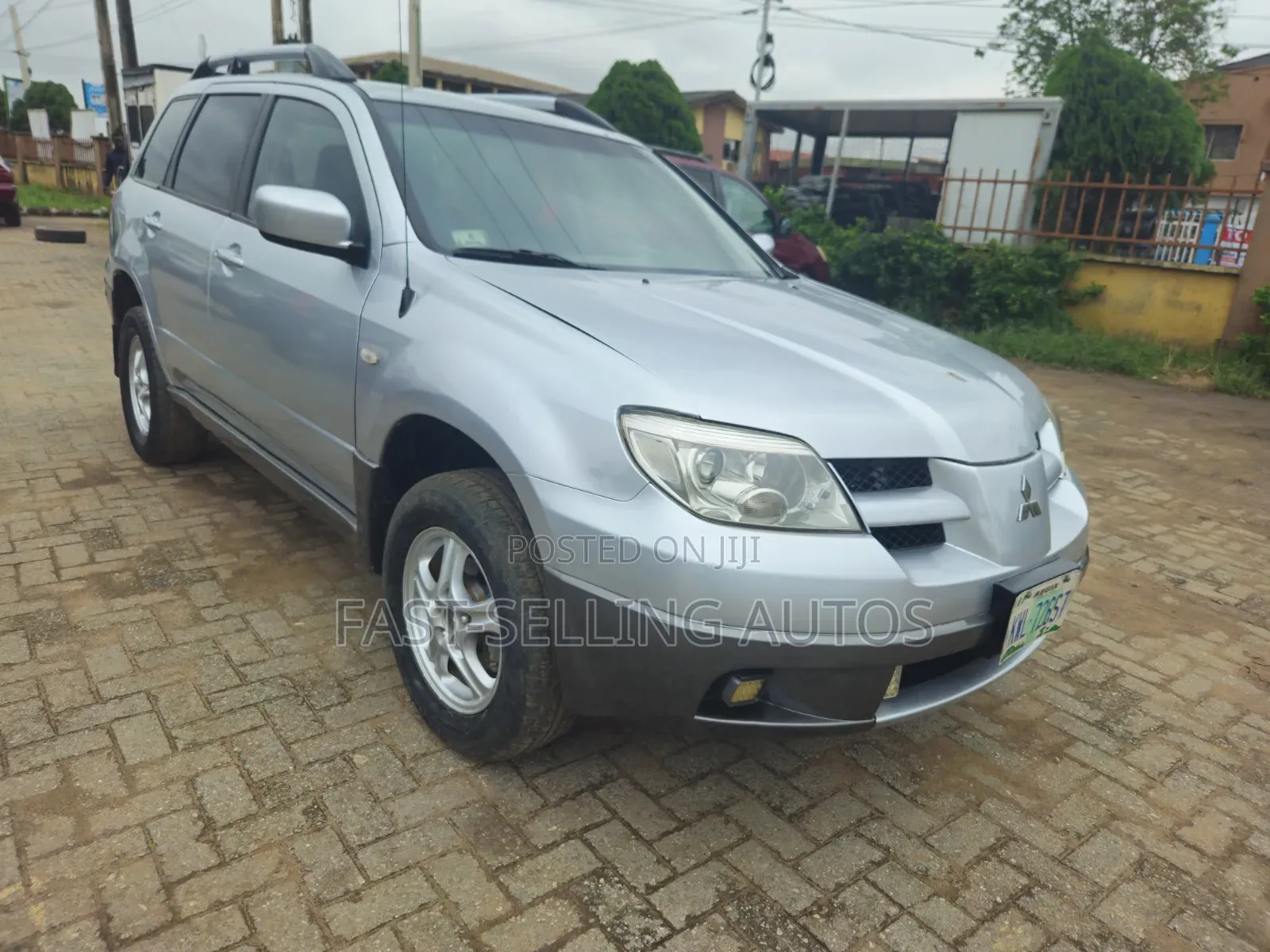 Mitsubishi Outlander 2.4 Automatic 2004 Silver