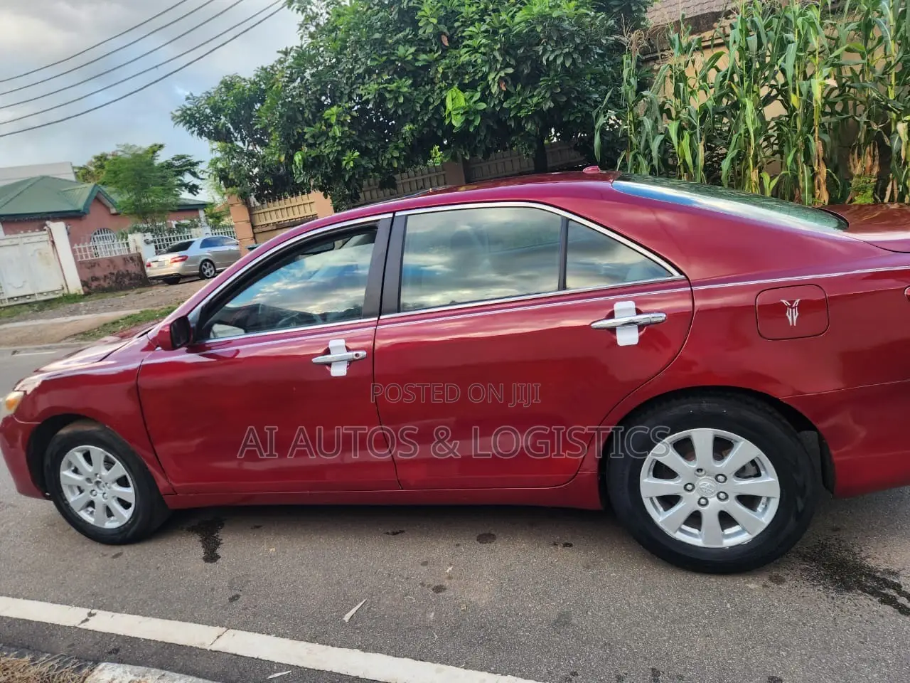 Toyota Camry XLE 4dr Sedan (2.5L 4cyl 6A) 2011 Red