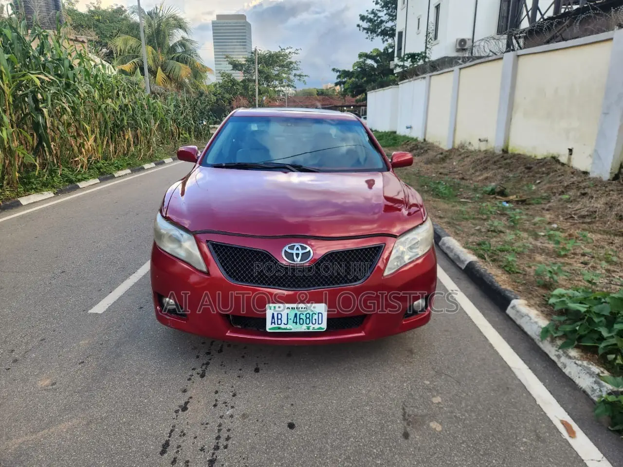 Toyota Camry XLE 4dr Sedan (2.5L 4cyl 6A) 2011 Red