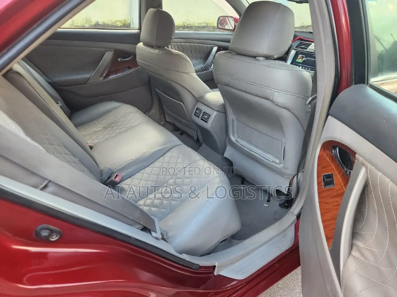 Toyota Camry XLE 4dr Sedan (2.5L 4cyl 6A) 2011 Red