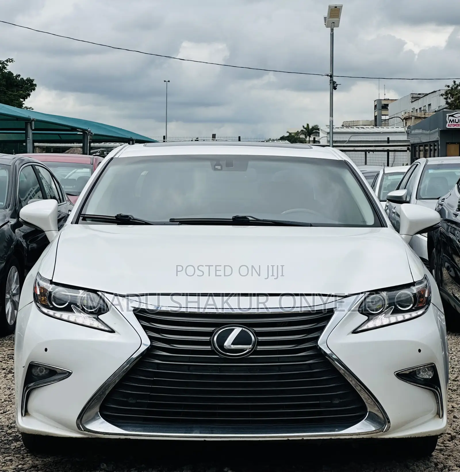 Lexus ES 350 FWD 2014 White