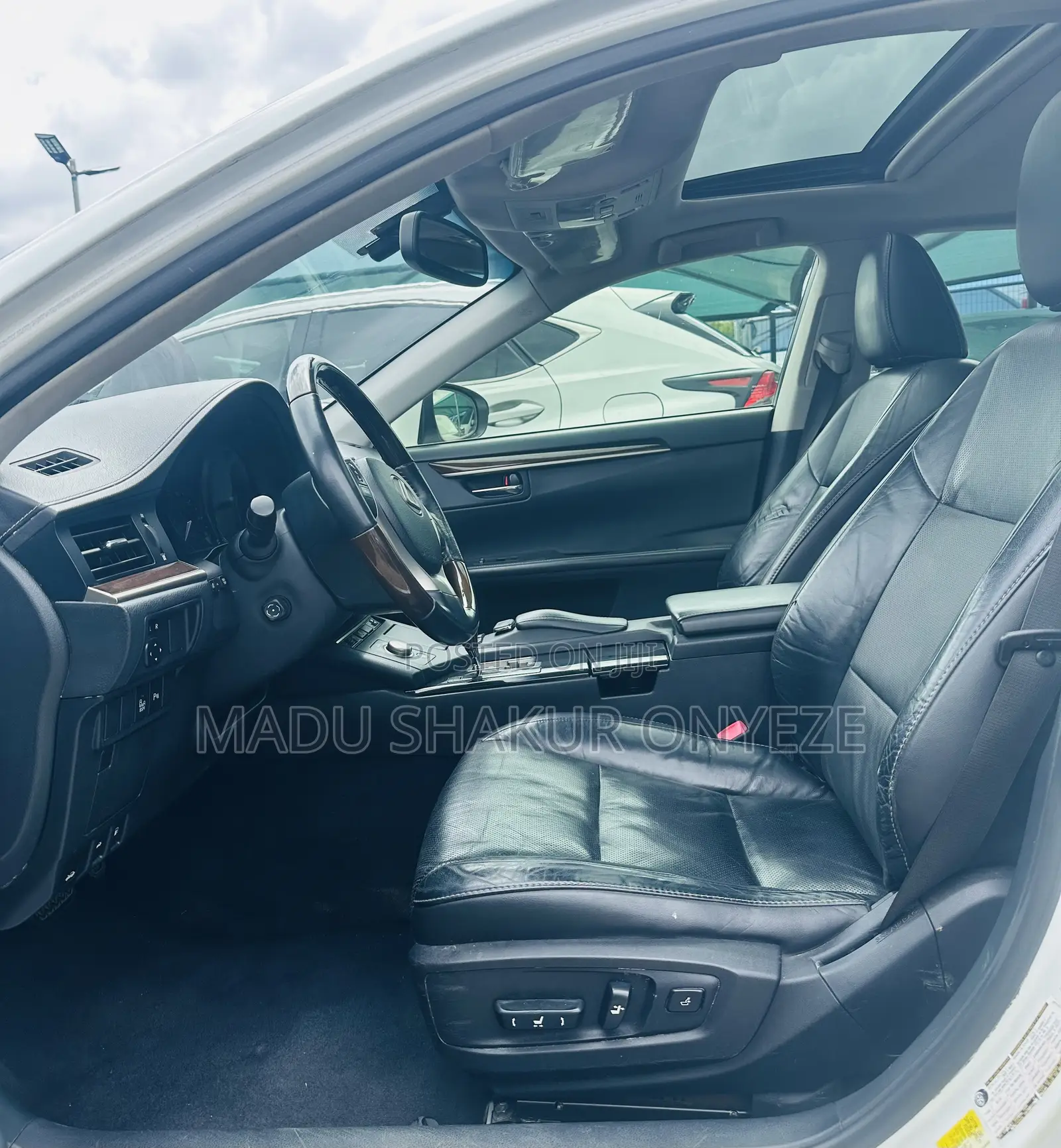 Lexus ES 350 FWD 2014 White