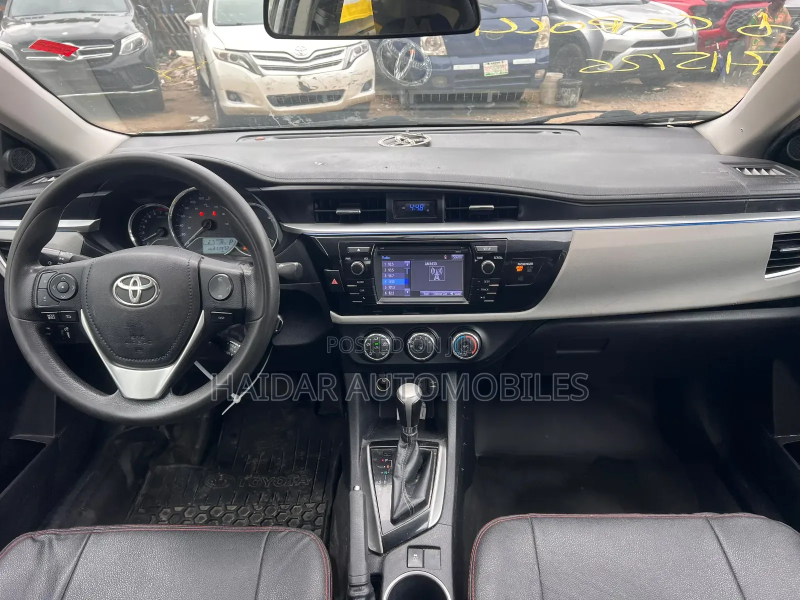 Toyota Corolla LE Eco 4dr Sedan (1.8L 4cyl CVT) 2015 Silver
