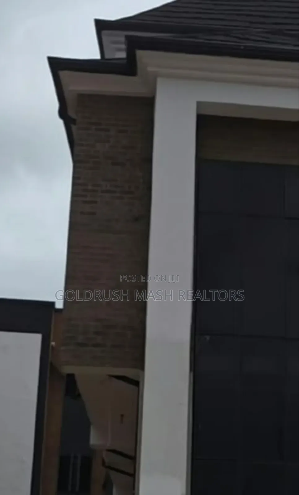 Furnished 3bdrm Block of Flats in Magodo Brooks, Ketu-Ikosi for sale
