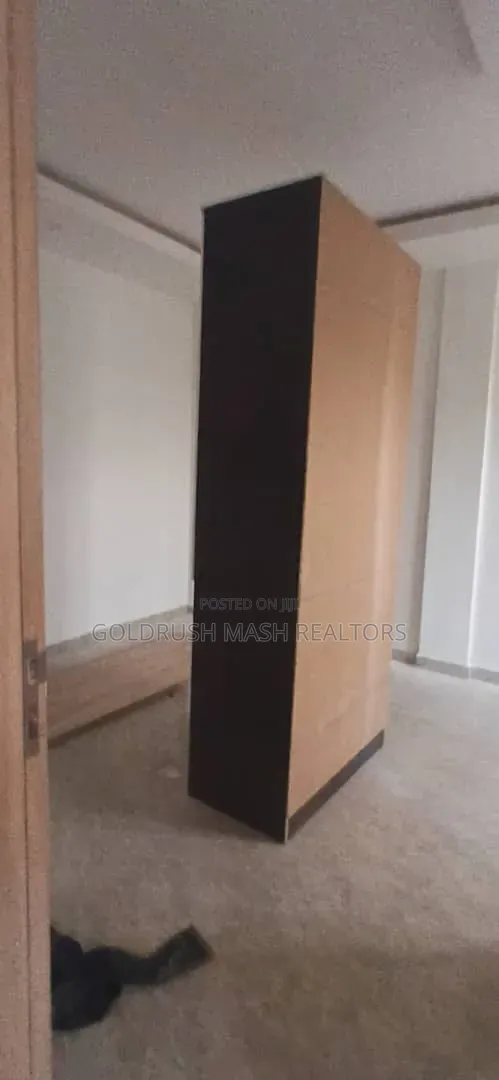 Furnished 3bdrm Block of Flats in Magodo Brooks, Ketu-Ikosi for sale