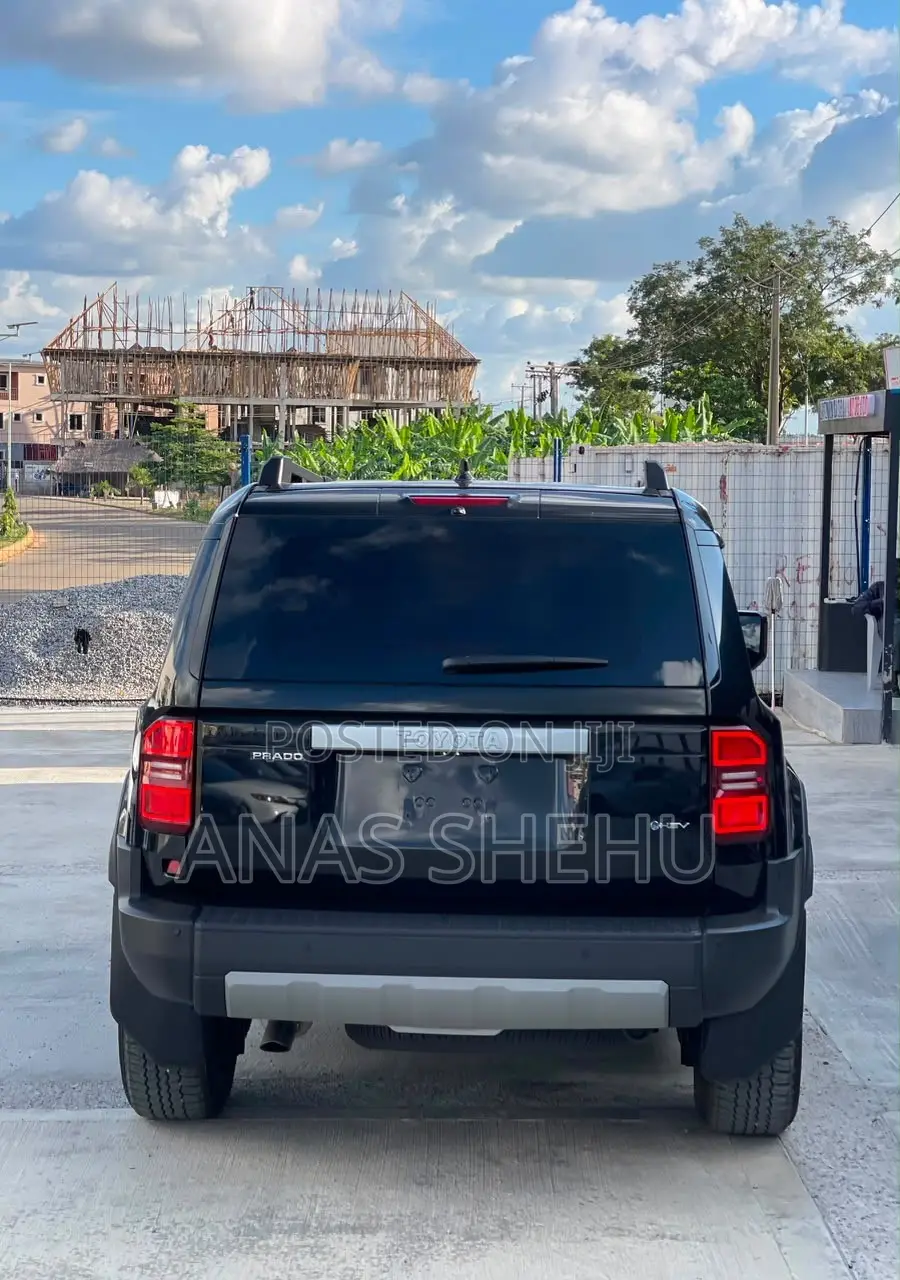 New Toyota Land Cruiser Prado 2026 Black