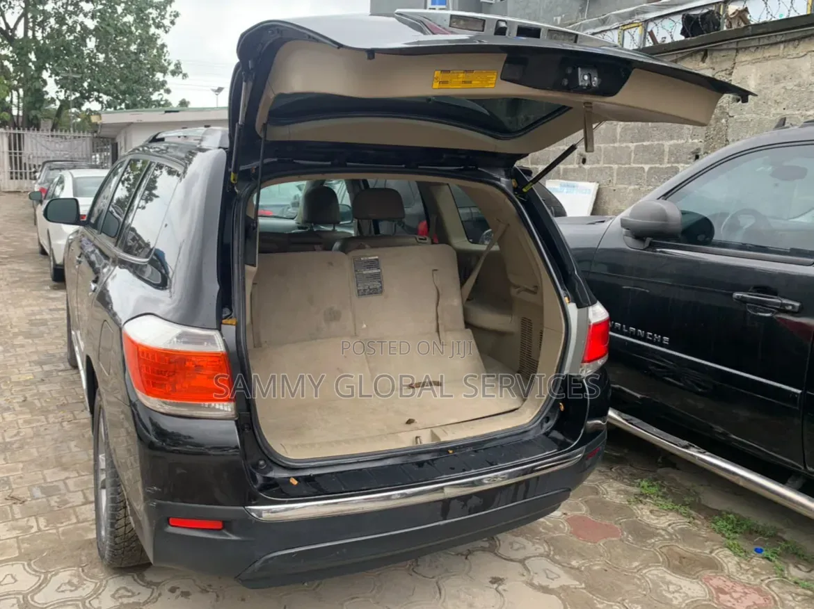 Toyota Highlander Limited 2011 Black