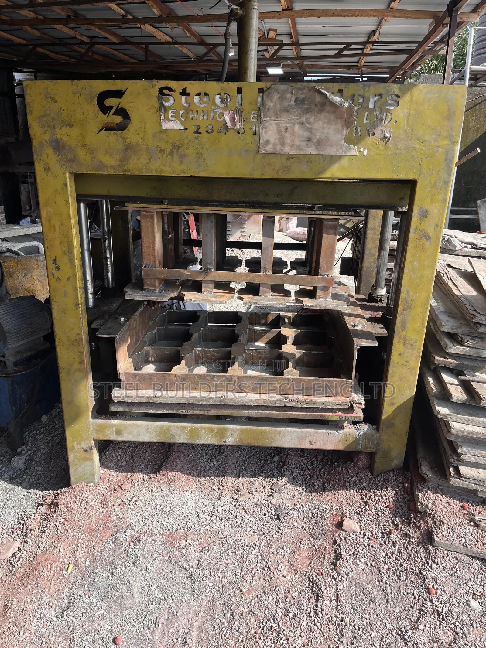 Block and Paving Stone Mold