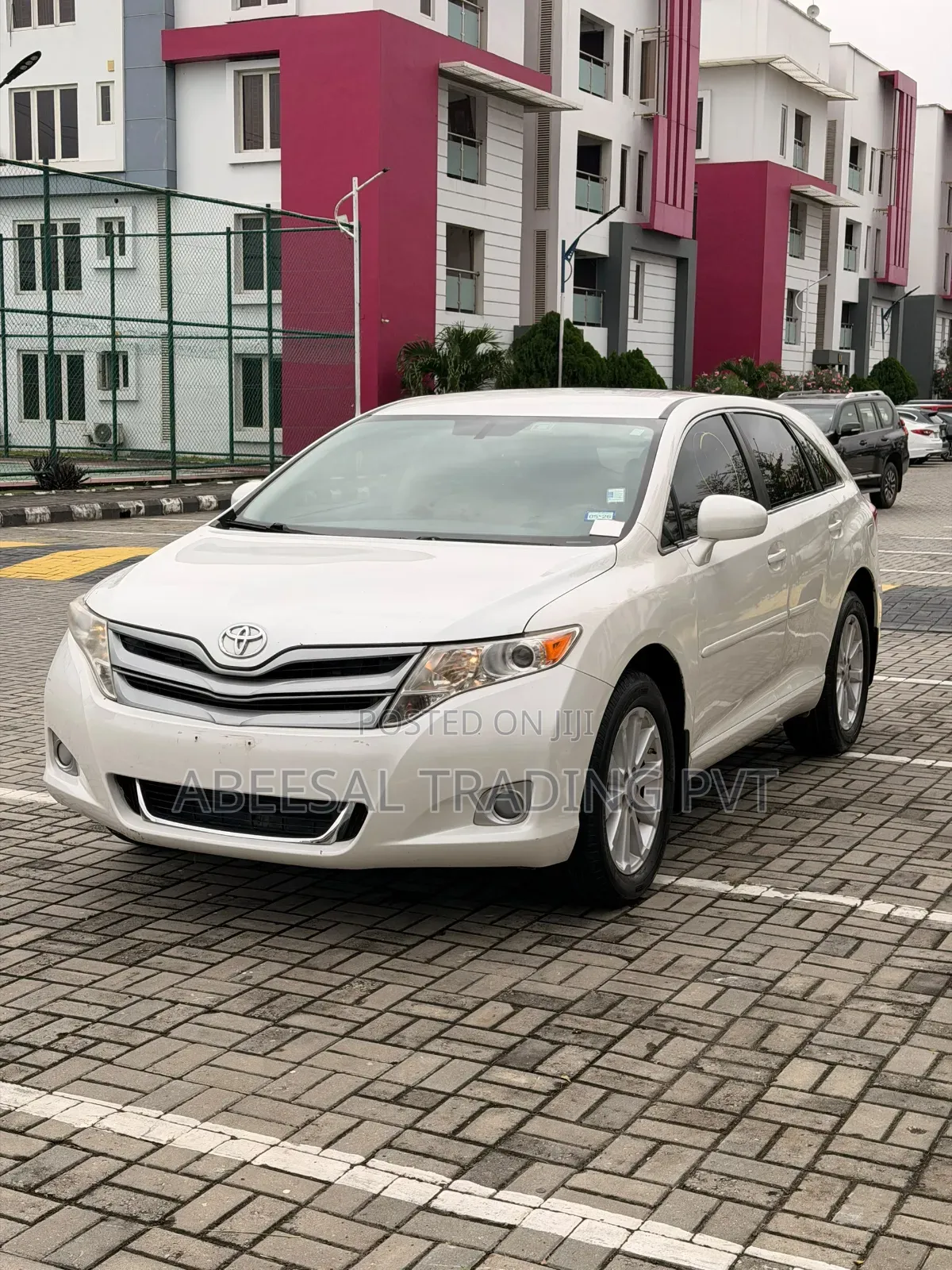 Toyota Venza LE 2010 White