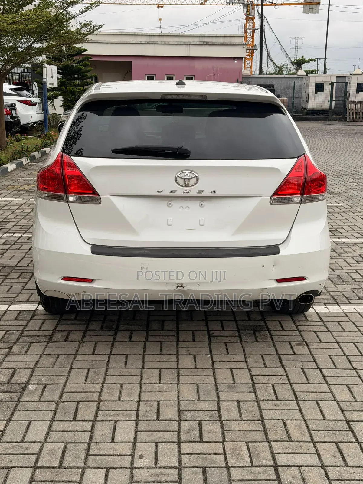 Toyota Venza LE 2010 White