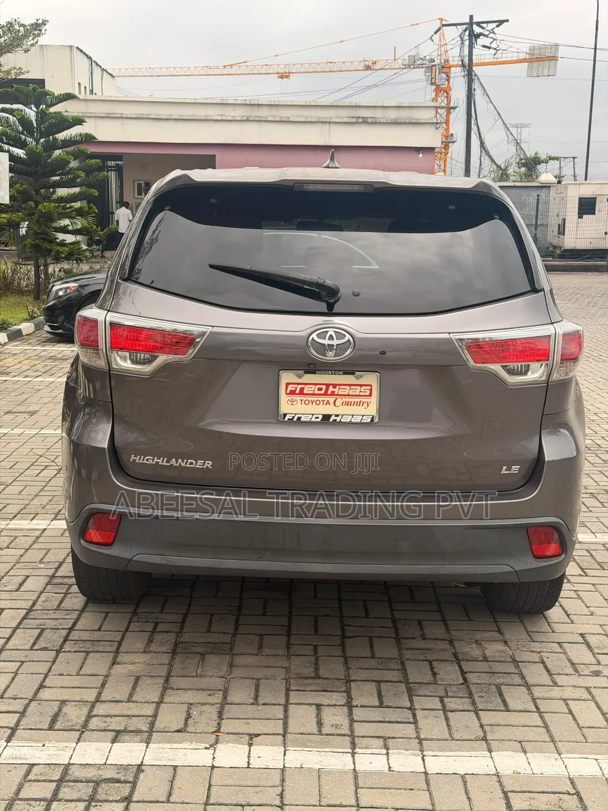 Toyota Highlander LE Plus 4dr SUV AWD (3.5L 6cyl 6A) 2015 Gray