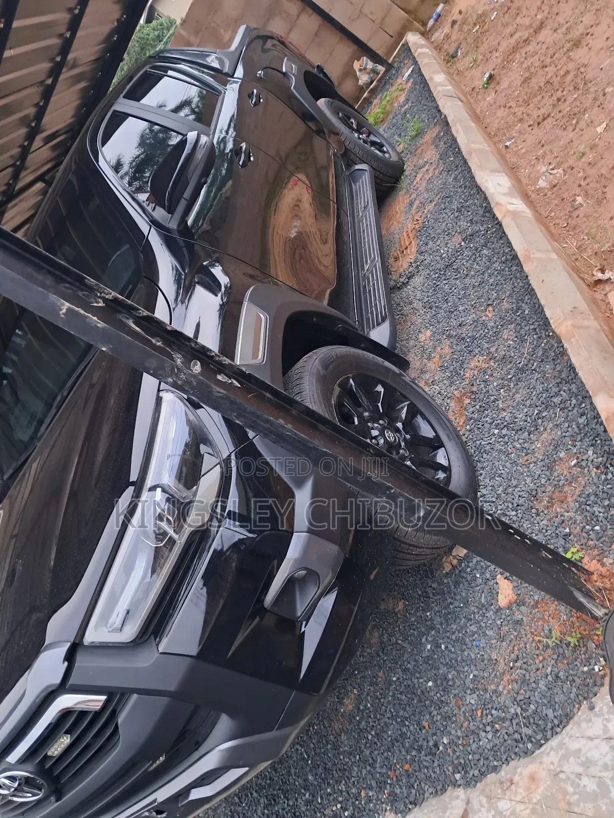 Toyota Hilux 2024 Black