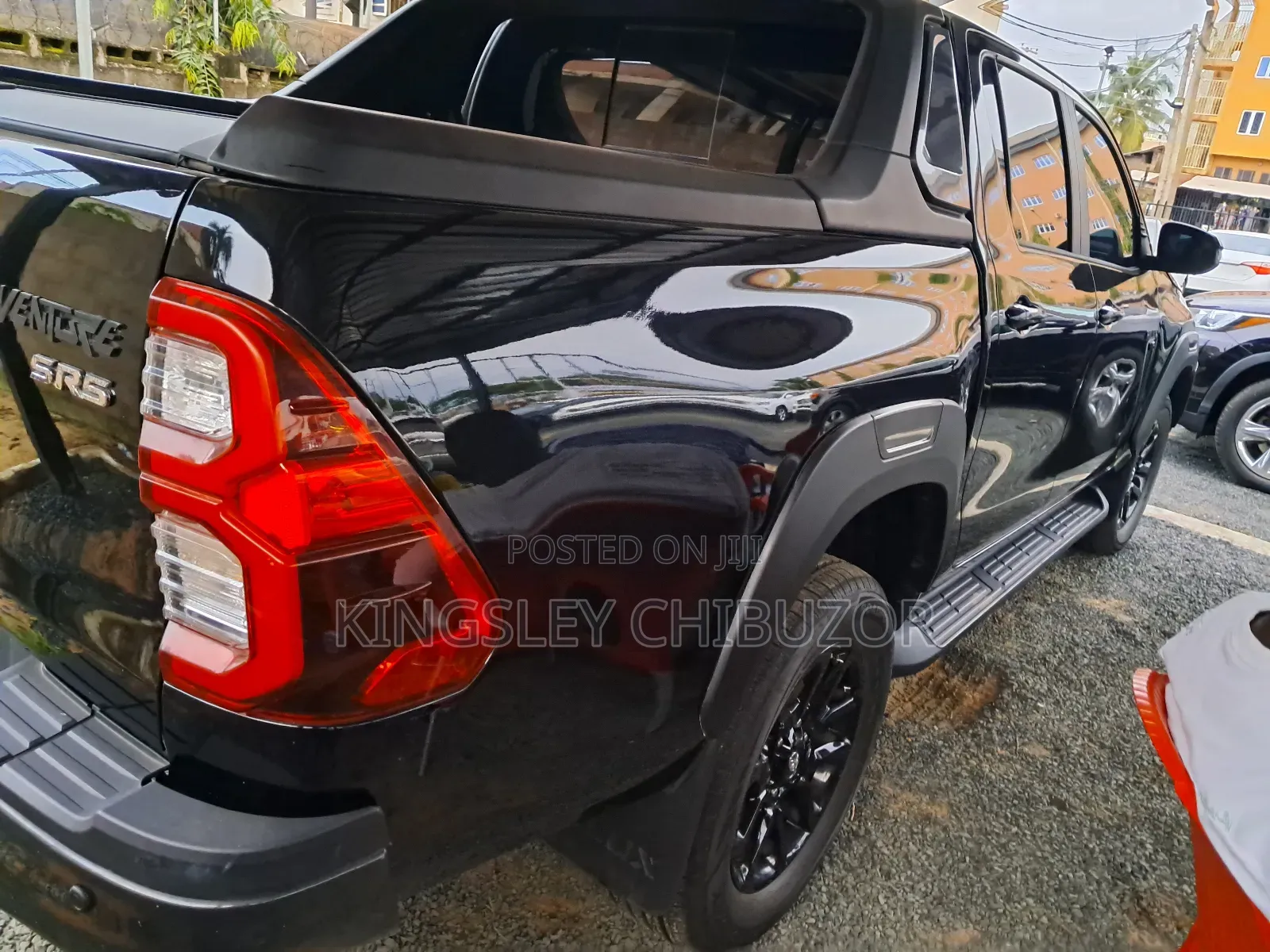 Toyota Hilux 2024 Black