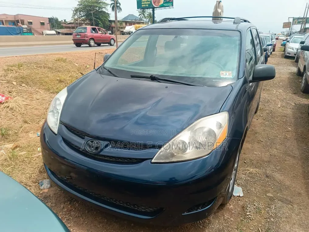Toyota Sienna 2007 Blue