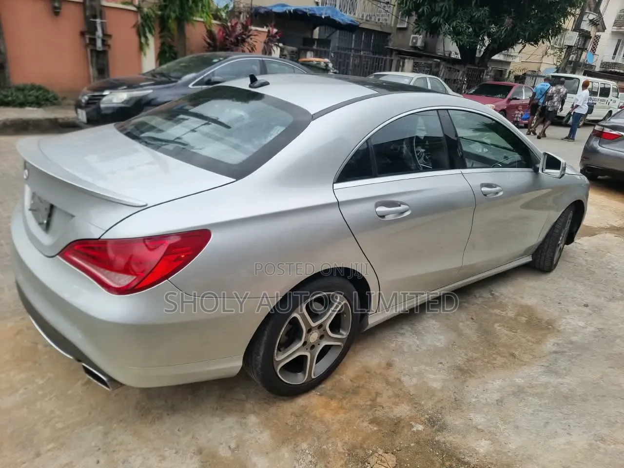Mercedes-Benz GLA-Class GLA250 Sport Utility 4-Door (1.6L, 4cyl Turbo)