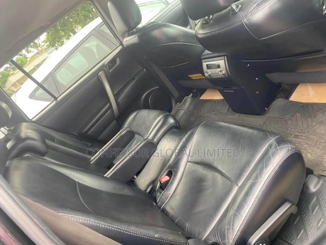 Toyota Highlander 2010 Gray
