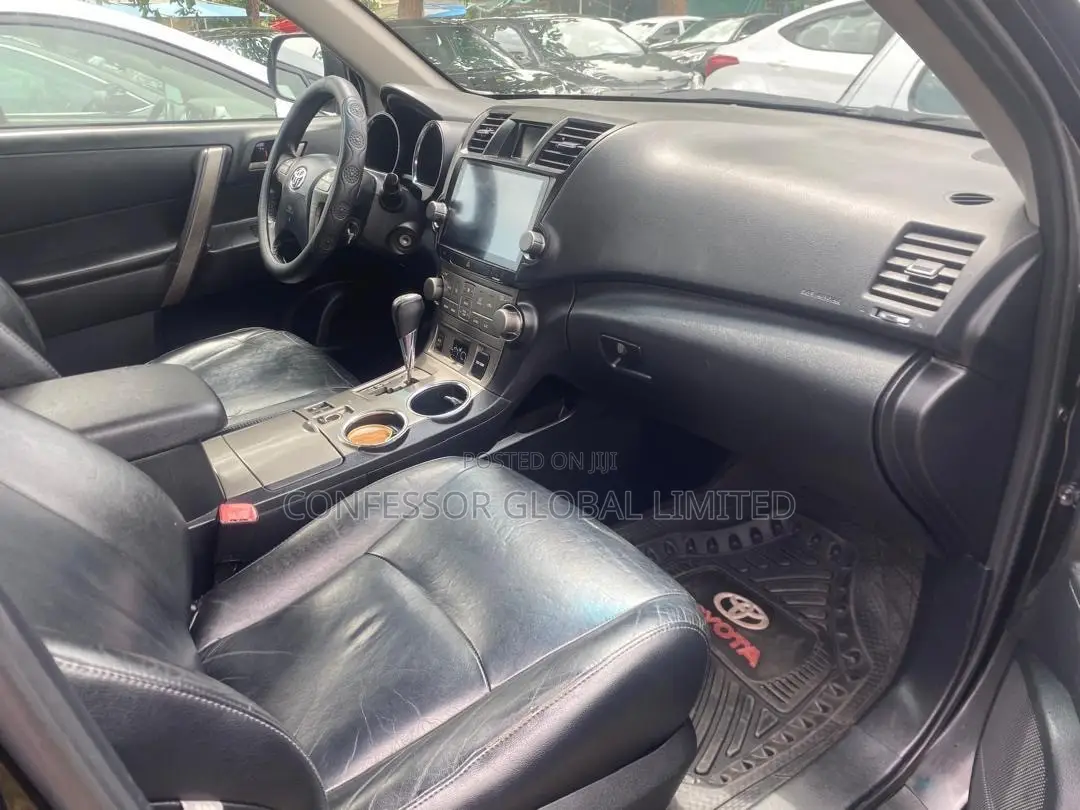 Toyota Highlander 2010 Gray