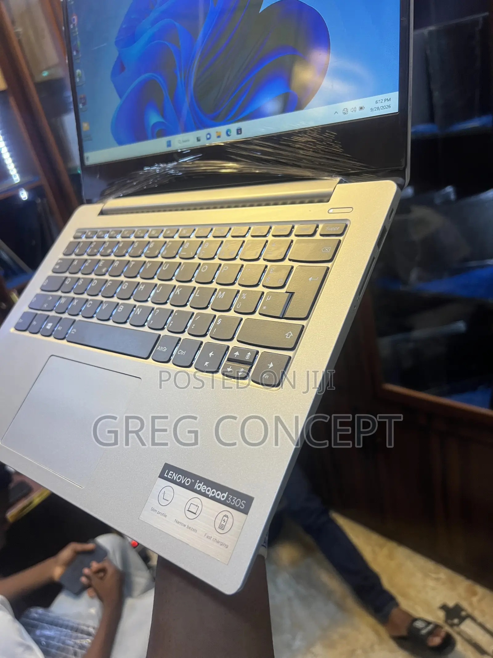 Laptop Lenovo IdeaPad 330S 12GB Intel Core i3 HDD+SSD 256GB