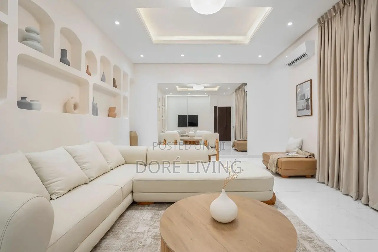 BOOK Breathtaking 3-Bedroom With Balcony | Oniru, V.I