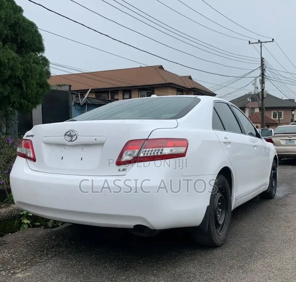 Toyota Camry 2010 White