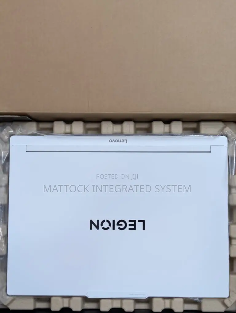 Laptop Lenovo Legion 7 32GB Intel Core Ultra 9 SSD 1T