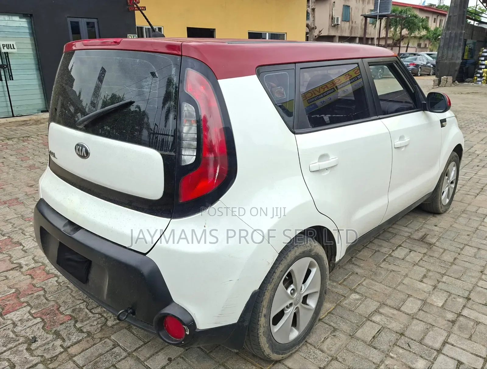 Kia Soul + 4dr Wagon (2.0L 4cyl 6A) 2015 White