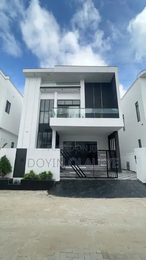 4bdrm Duplex in Off Lekki-Epe Expressway for sale
