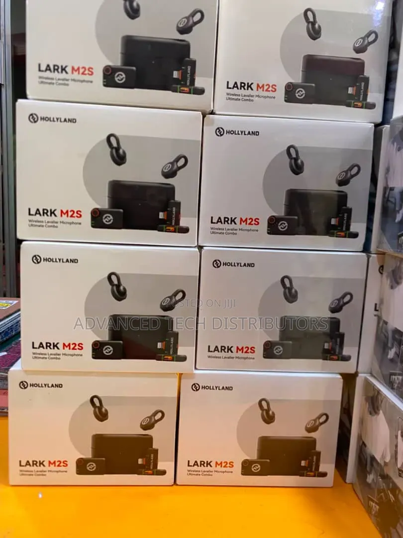 Hollyand Lark M2S