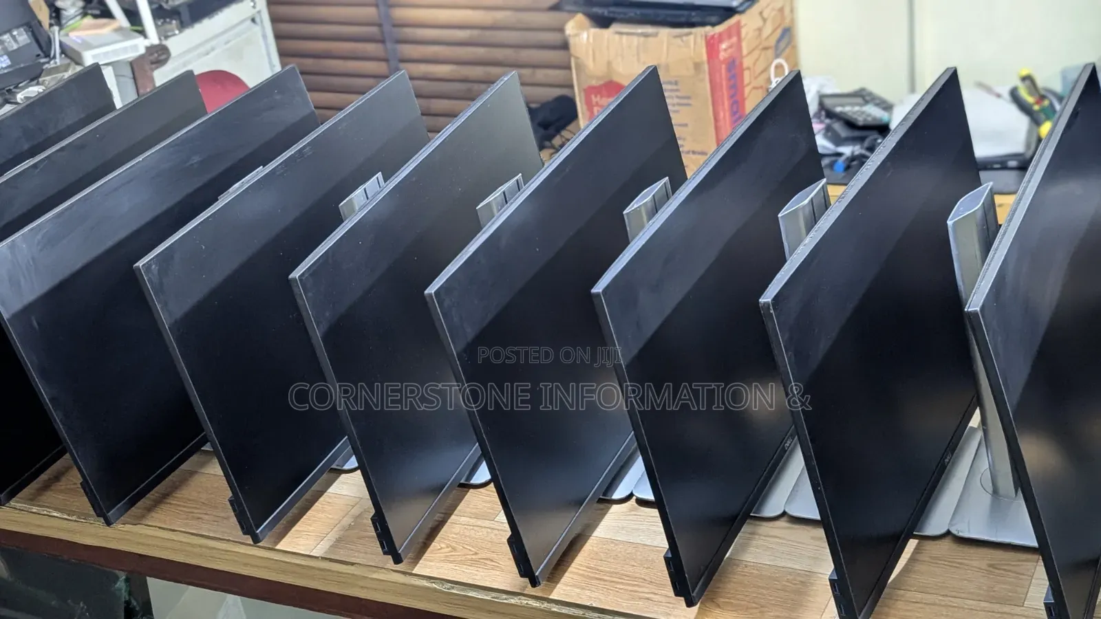 DELL P2719HC Monitor (2019/2020)
Diagonal: 27" (69 Cm)
