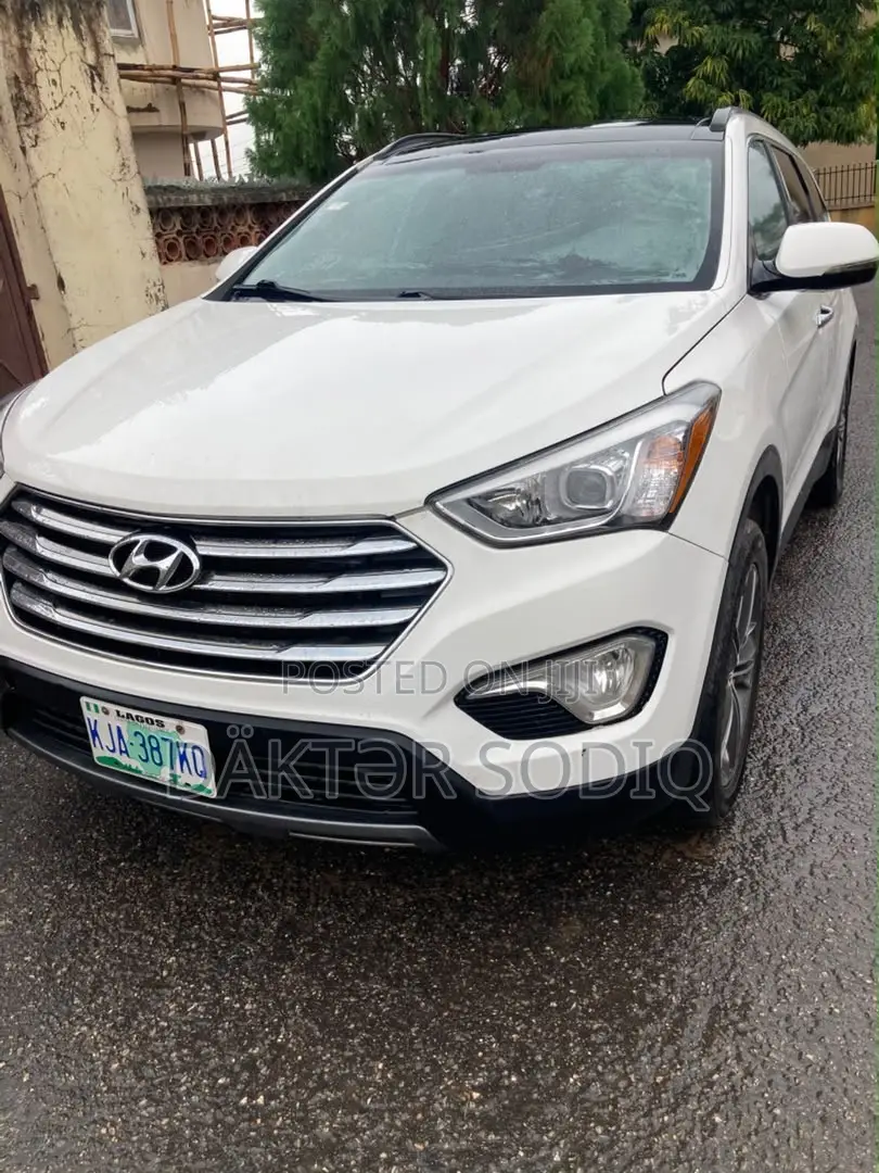 Hyundai Santa Fe 2014 White