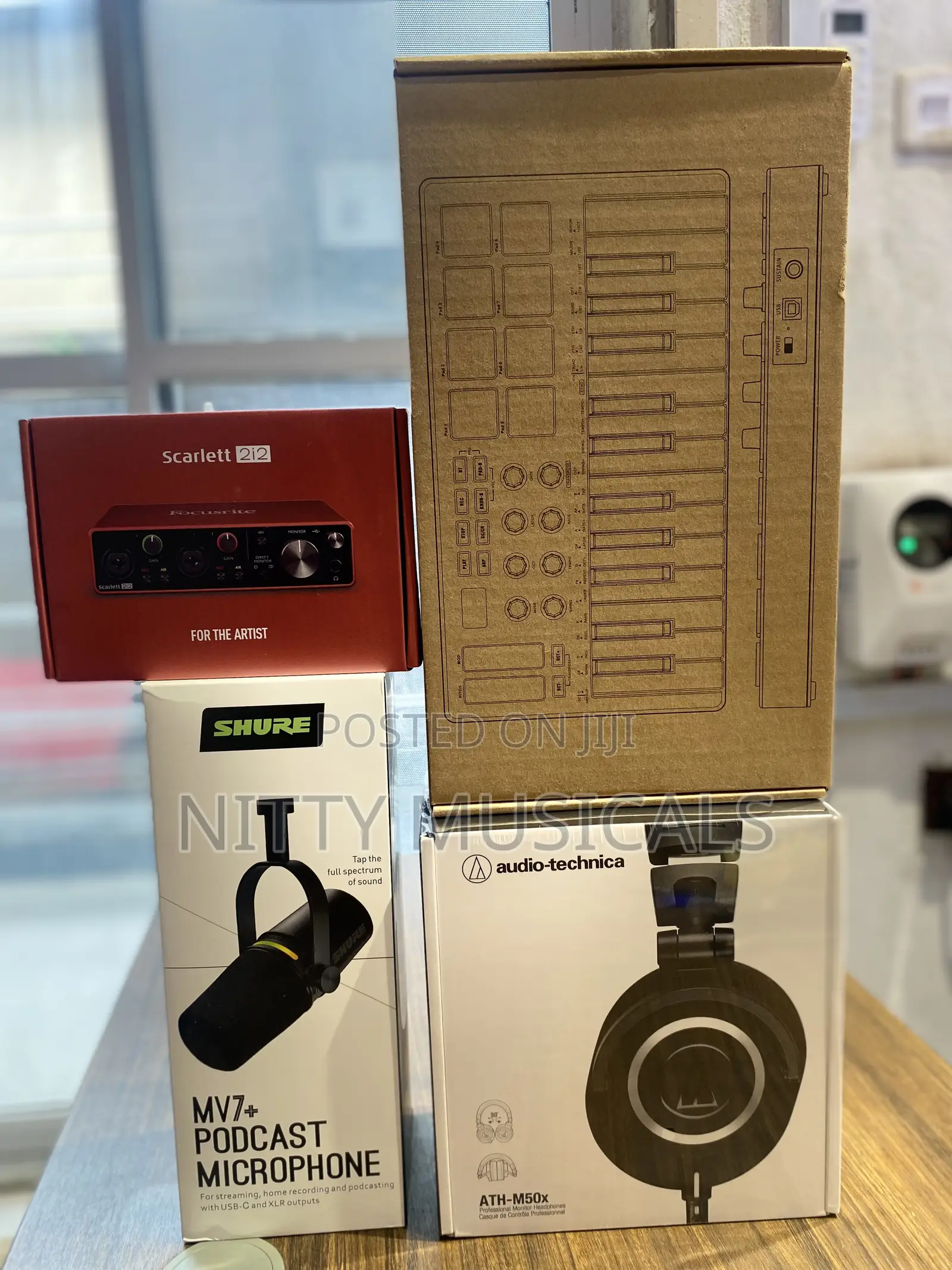 Scarlett 2i2 Soundcard, M50X Headphone, MV7+ Mic Mvave MIDI Keyboard