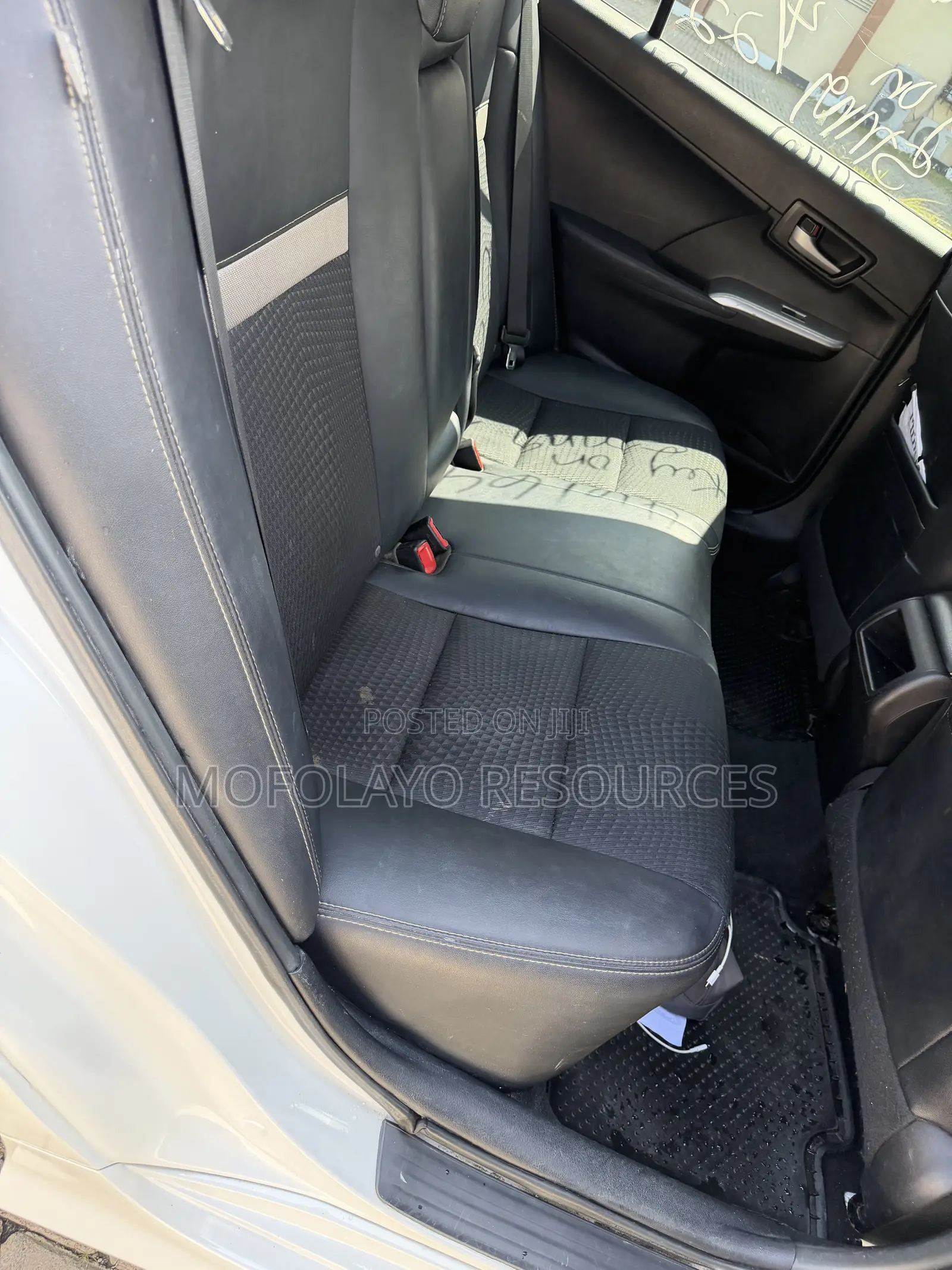 Toyota Camry SE Sport 4dr Sedan (2.5L 4cyl 6A) 2014 White