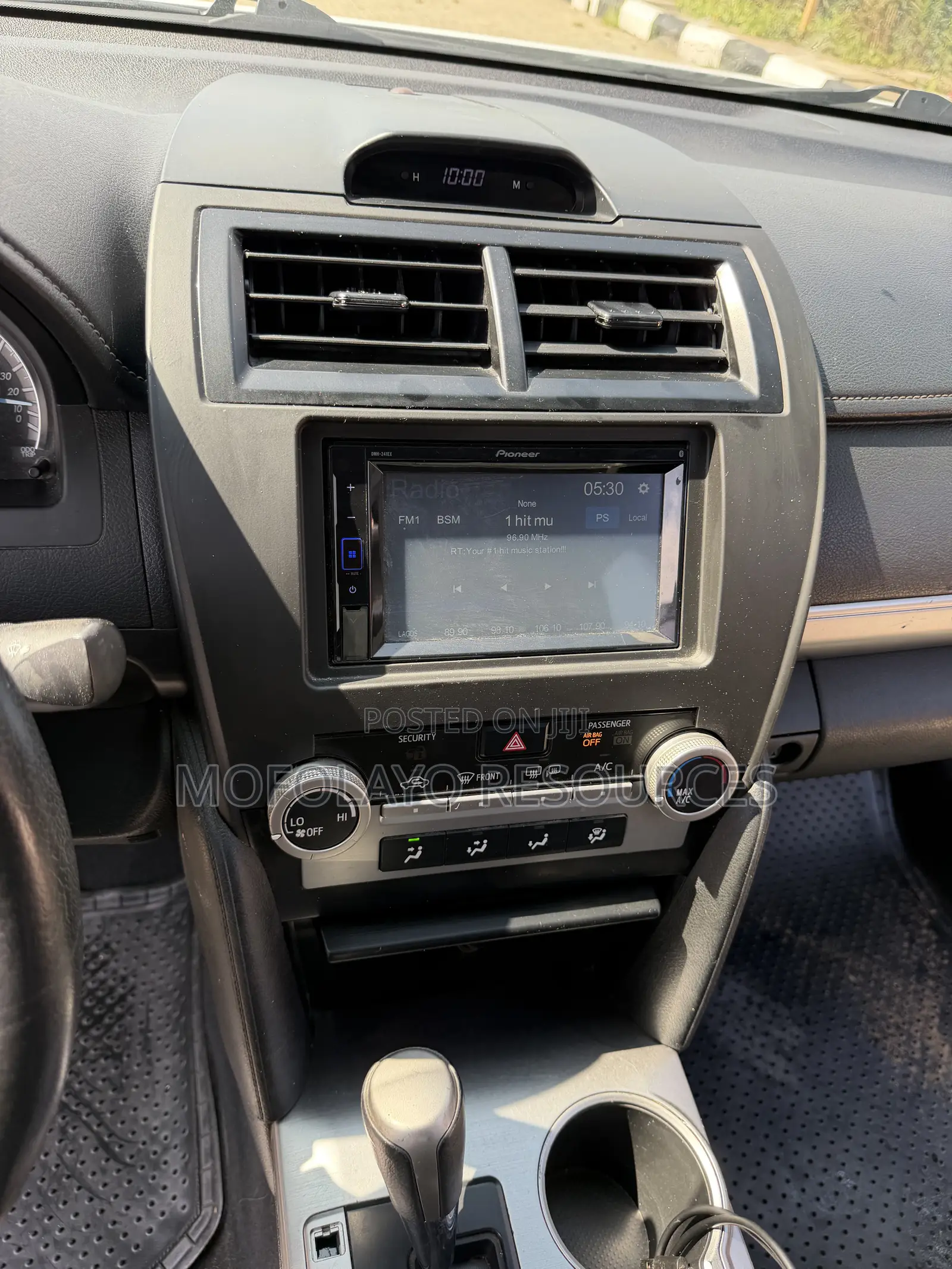 Toyota Camry SE Sport 4dr Sedan (2.5L 4cyl 6A) 2014 White