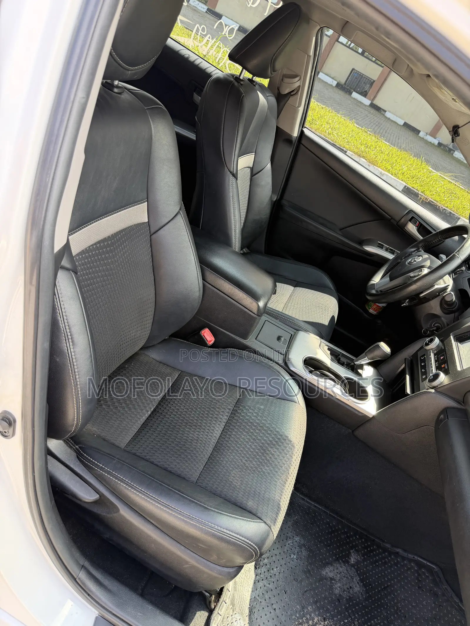 Toyota Camry SE Sport 4dr Sedan (2.5L 4cyl 6A) 2014 White