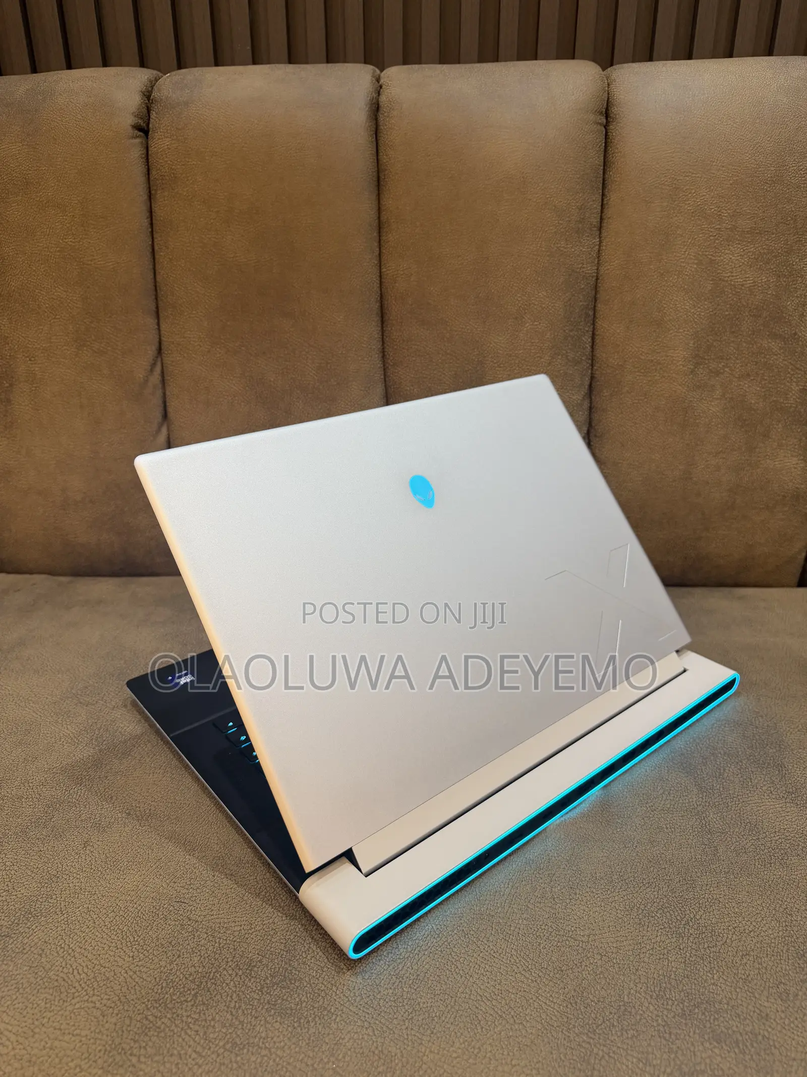 Laptop Dell Allienware M18 R1 32GB Intel Core Ultra 9 SSD 1T
