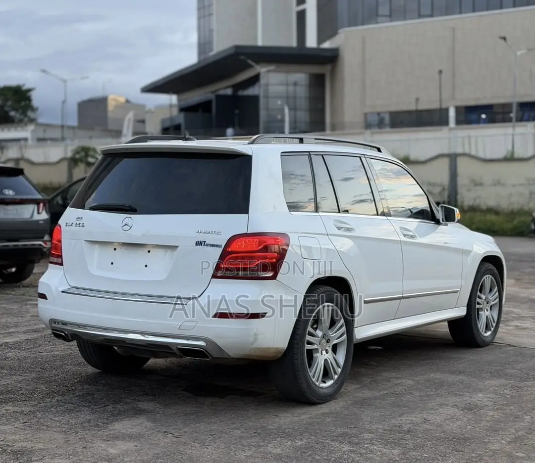 Mercedes-Benz GLK-Class 350 4MATIC 2013 White