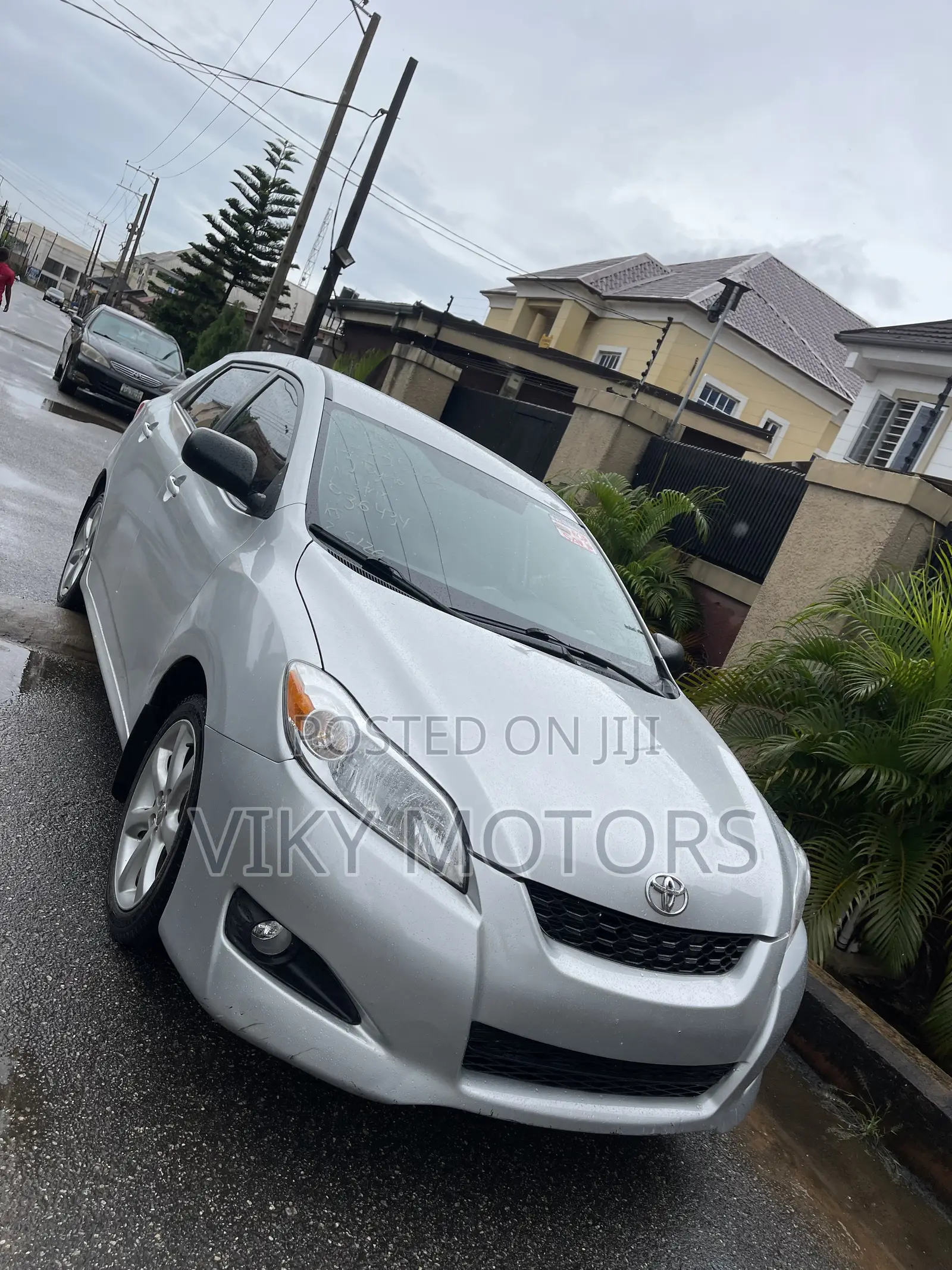 Toyota Matrix S Hatchback AWD (2.4L 4cyl 4A) 2013 Silver