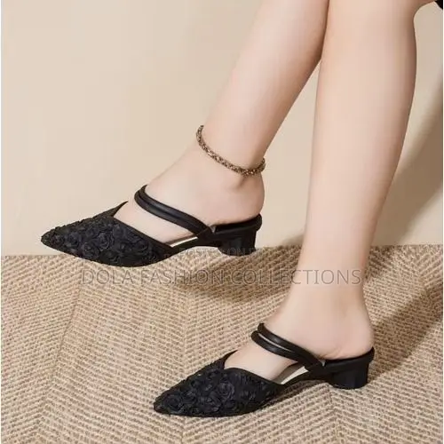 Women Pointed Toe Shoes Comfortable Slip-on Casual Outdoor Sandals