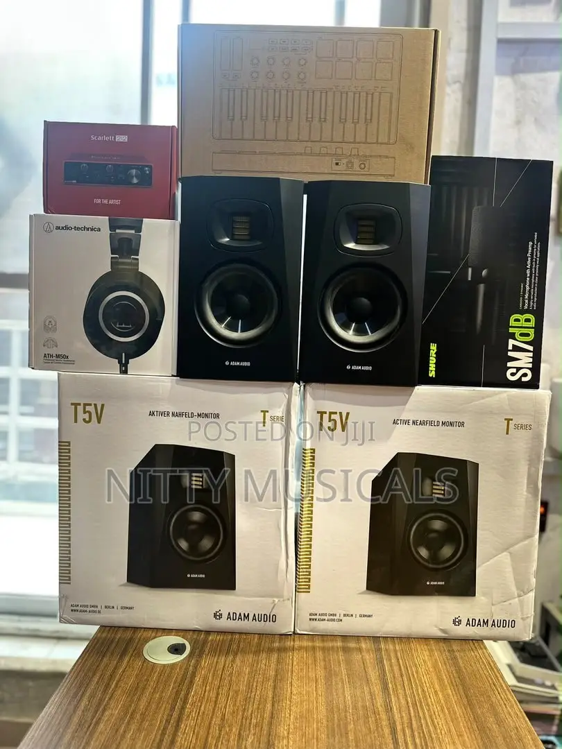 Scarlett 2i2 Soundcard, T5V Monitor, SM7DB, M50X, MIDI Keyboard