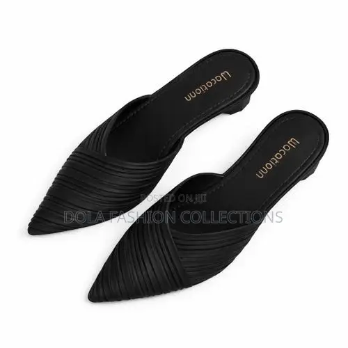Women Pointed Toe Rubber Sandal Slip-on Ladies Casual Outdoor Sandal