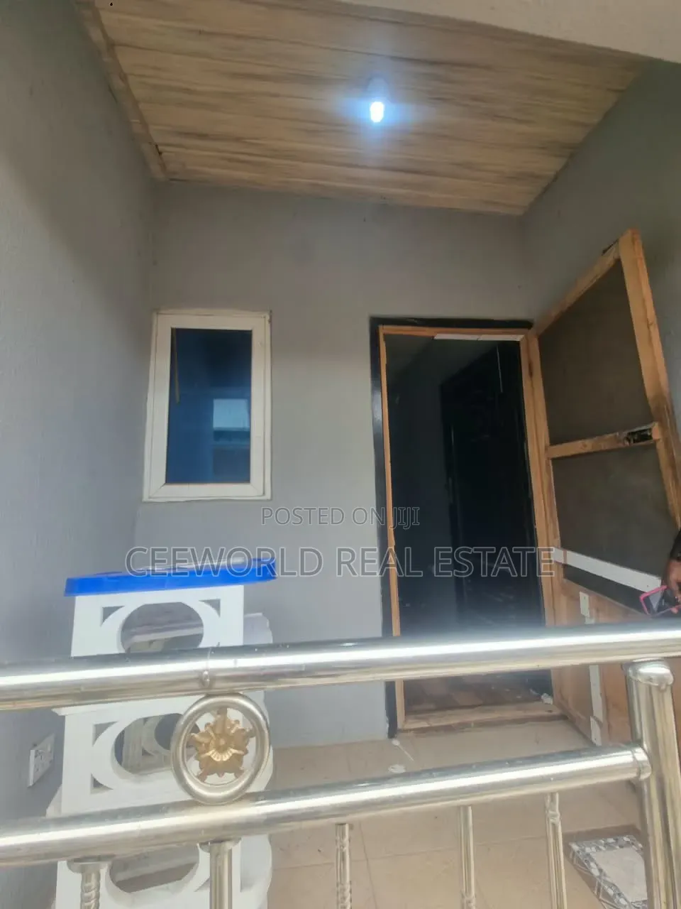 1bdrm Apartment in Ilupeju Estate,, Akala Express for rent