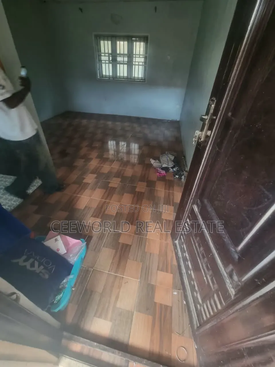 1bdrm Apartment in Ilupeju Estate,, Akala Express for rent