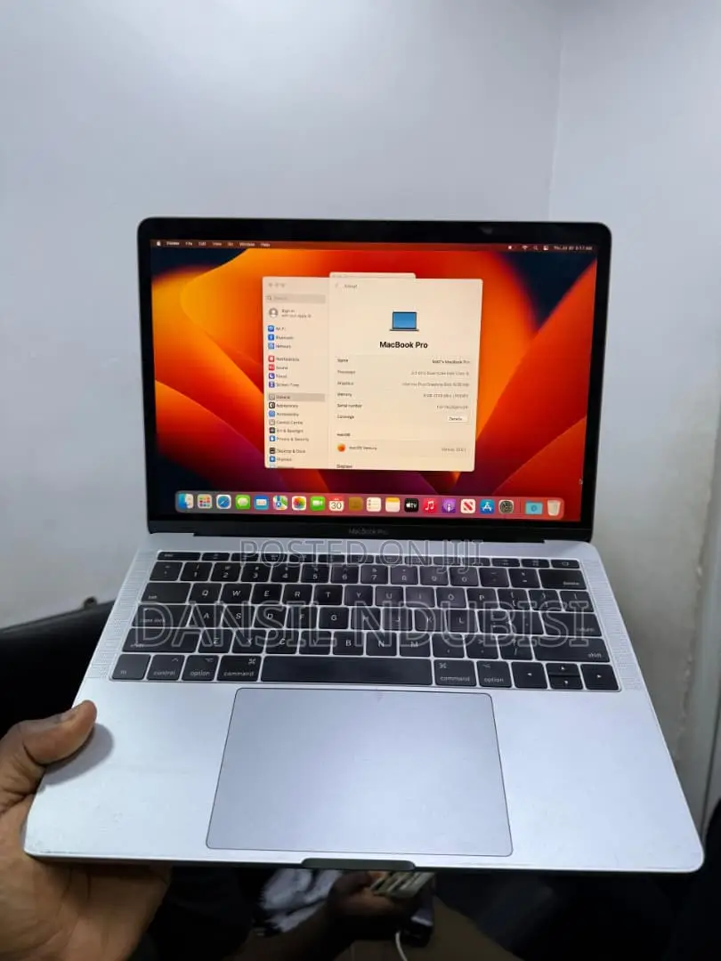 Laptop Apple MacBook Pro 2017 8GB Intel Core i5 SSD 256GB
