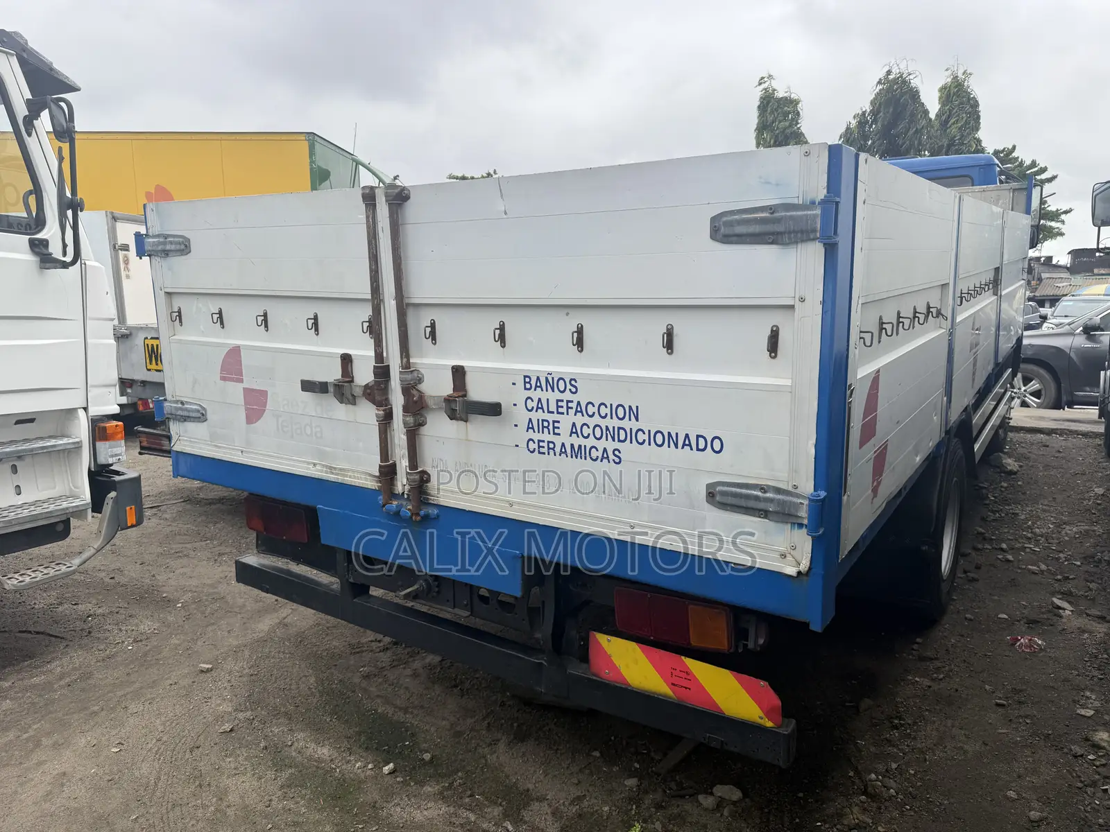 Foreign Used Mercedes Benz 1517 Truck.