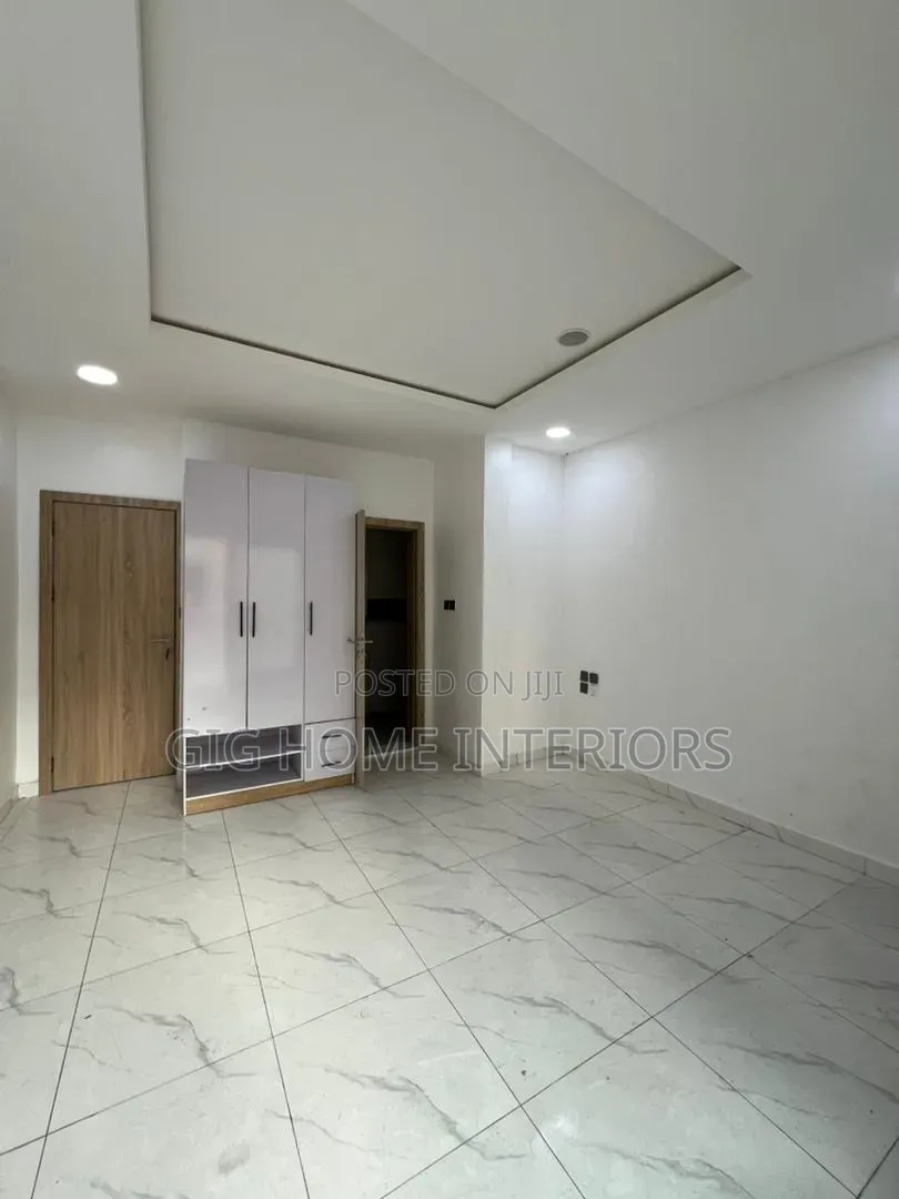 2bdrm Apartment in Ikate, Ilasan for rent