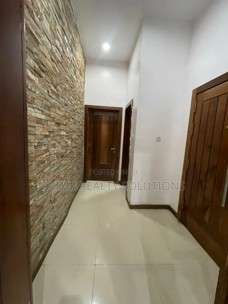 Mini Flat in Lekki Phase 1 for rent