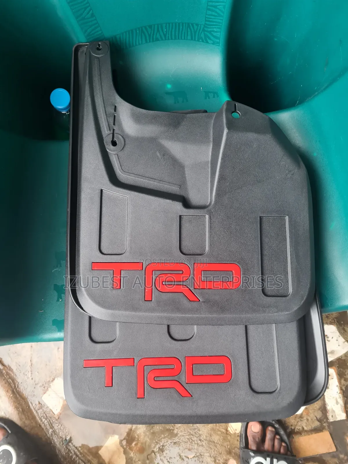 Mudflap Hilux TRD