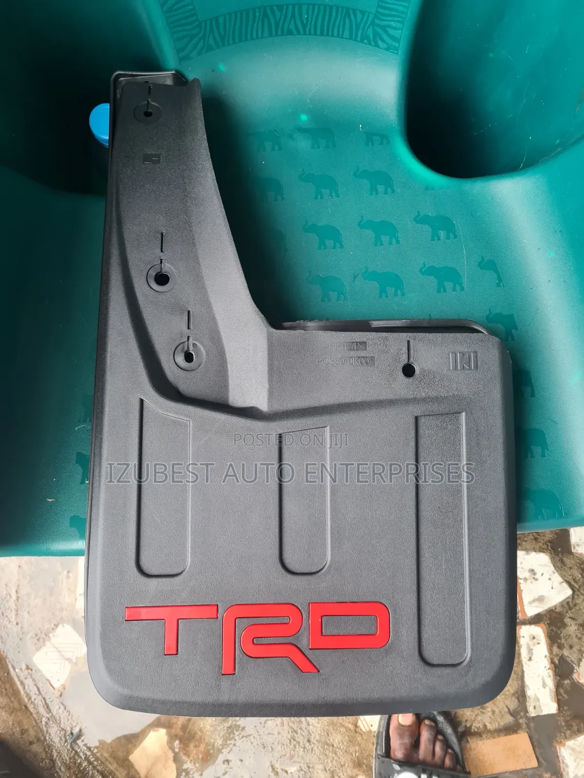 Mudflap Hilux TRD