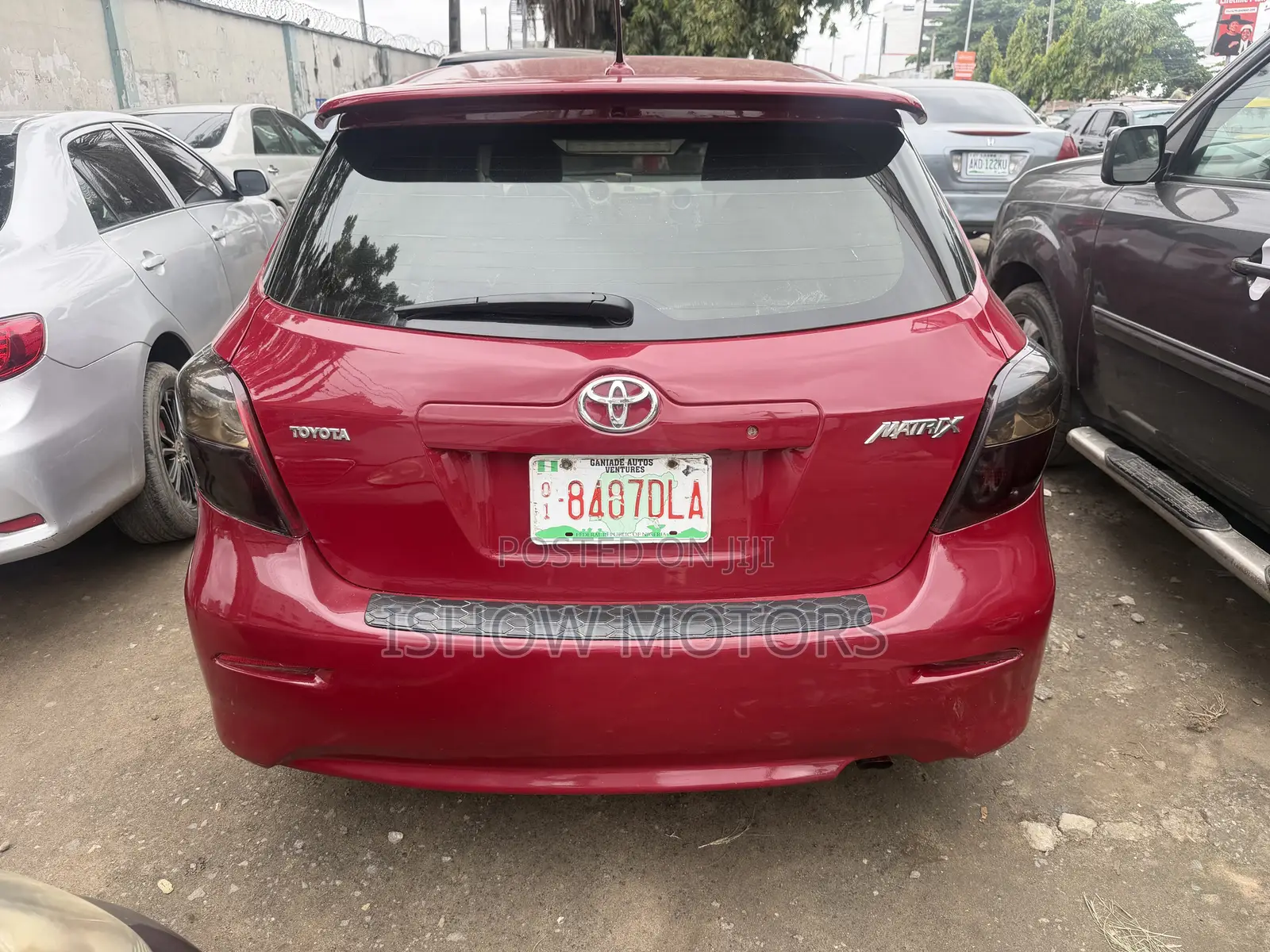 Toyota Matrix XRS Hatchback FWD (2.4L 4cyl 5A) 2010 Red