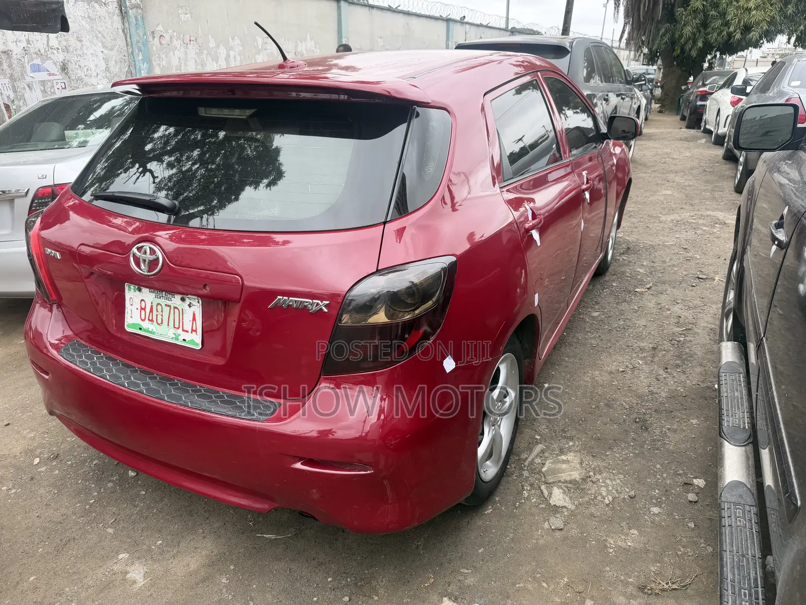 Toyota Matrix XRS Hatchback FWD (2.4L 4cyl 5A) 2010 Red